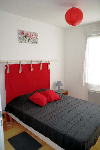 chambre grand lit