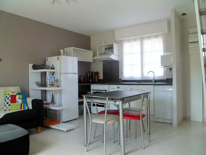 Le salon et la cuisine
